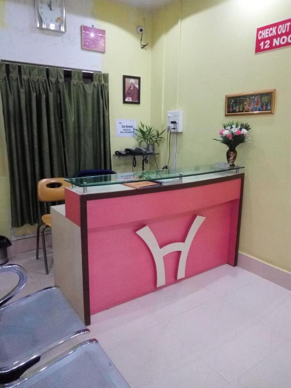 สิวัก ลอดจ์ Hotel ซิลชาร์ ภายนอก รูปภาพ