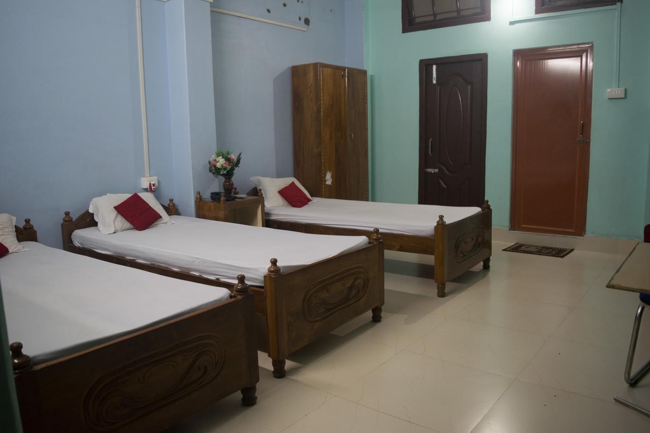 สิวัก ลอดจ์ Hotel ซิลชาร์ ภายนอก รูปภาพ