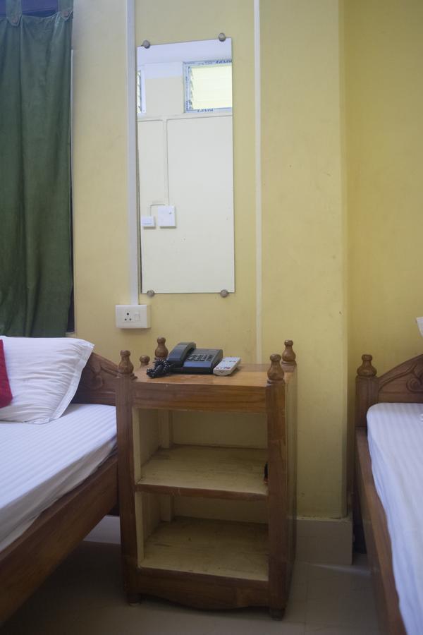 สิวัก ลอดจ์ Hotel ซิลชาร์ ภายนอก รูปภาพ